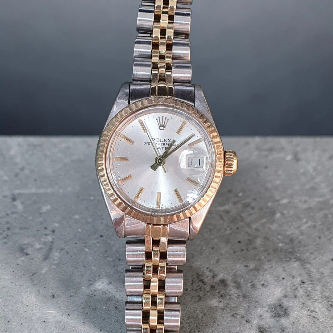 VINTAGE TIMEPIECES